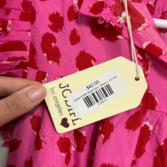 Hot pink leopard print dress - Picture 3 of 4